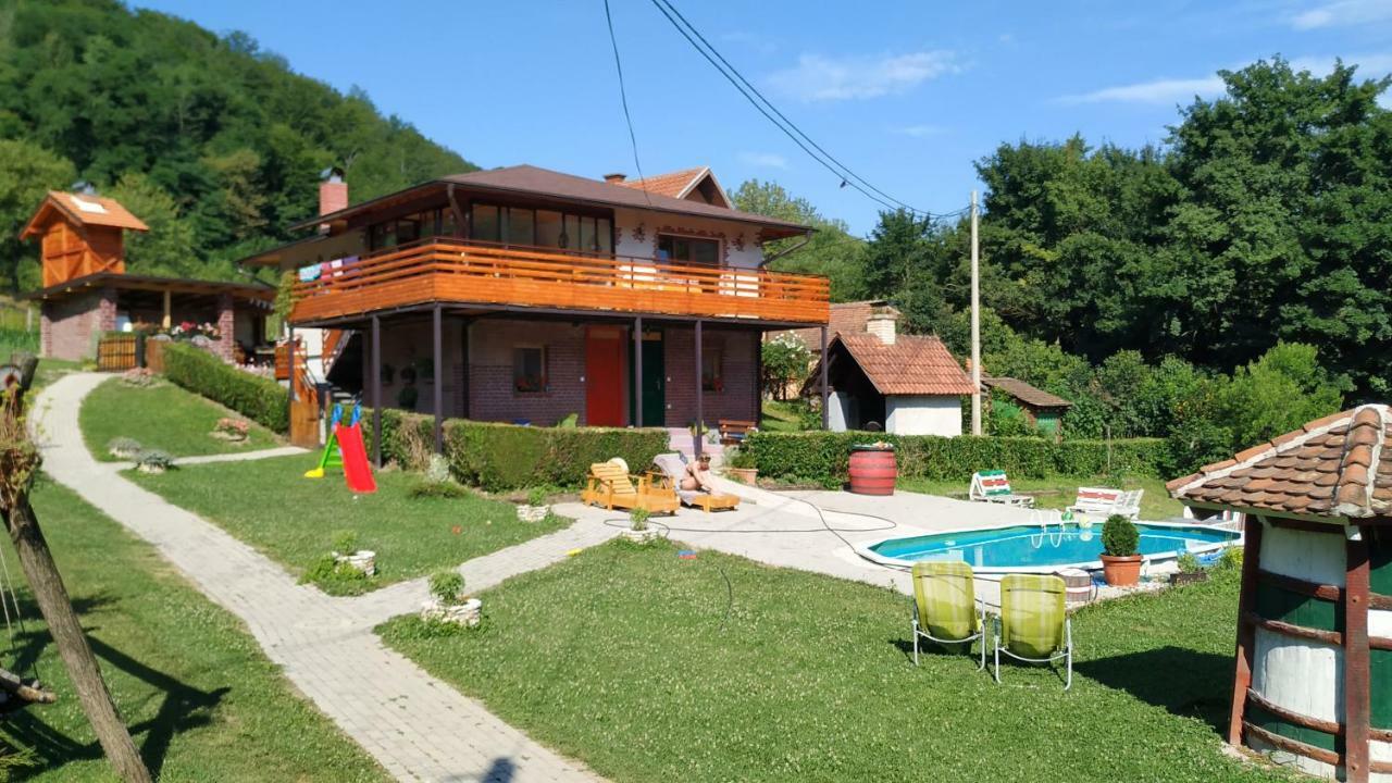Country House Lozanjska Terasa Pensionat Exteriör bild